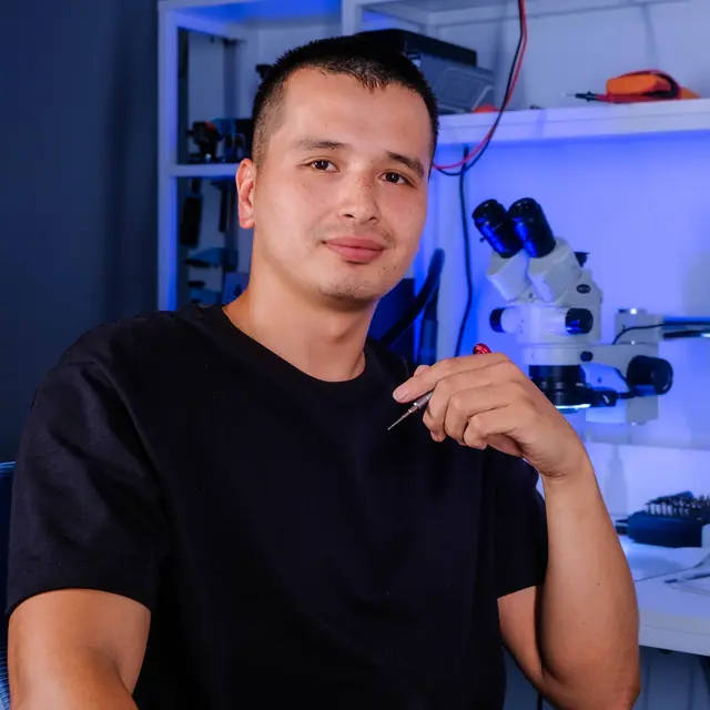Kuba Abdashimov, Repair Technician